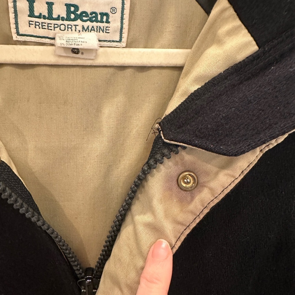 L.L.Bean vintage black Wool Blend Hooded Parka Field Coat Women’s Medium - Picture 9 of 9